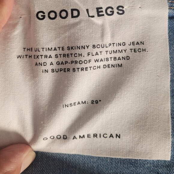 NEW GOOD AMERICAN Good Legs Skinny Jeans Indigo Blue Frayed Ankle Size 14 32/29 - Picture 3 of 8
